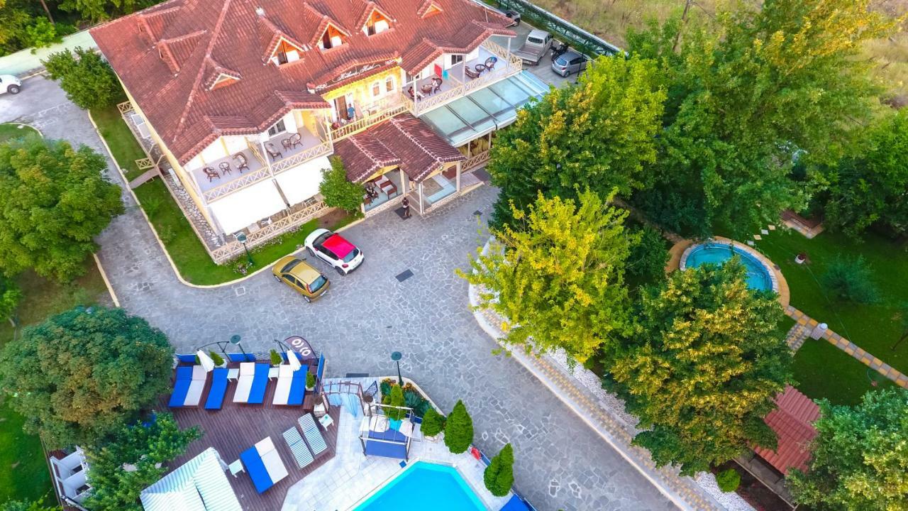 Krikonis Hotel Ioánina Exterior foto